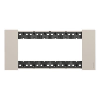 Рамка италиански стандарт LEGRAND Living Now, 6 модула, кремава 