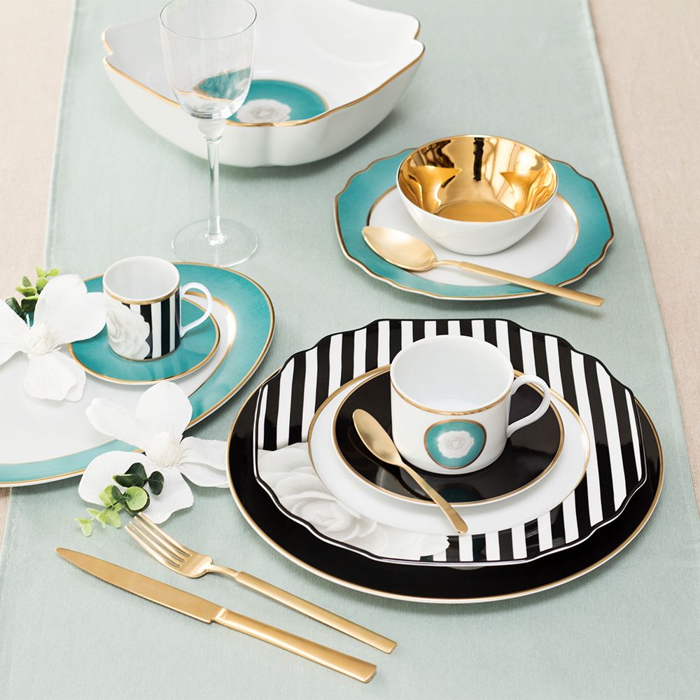 Flat plate Camellia Viena 27cm